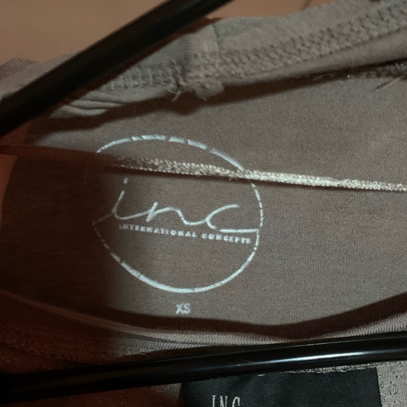 INC 2 piece set size XS taupe color GUC - Picture 12 of 14